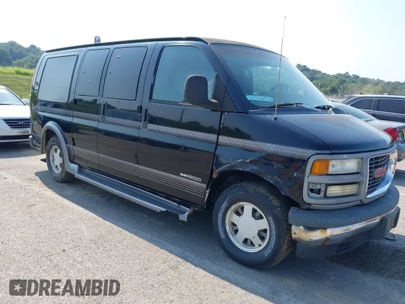 ✅ 1999 GMC Savana Cargo YF7 • VIN: 1GDFG15R1X1082694 • Lot: 42904742. Listed on IAAI with 220,358 mi. Free auction sales archive from the USA and detailed vehicle history report at DreamBid. Image 1.