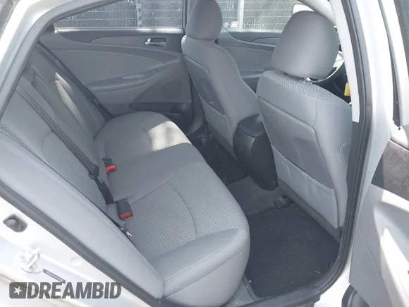 ✅ 2013 Hyundai Sonata GLS • VIN: 5NPEB4ACXDH745346 • Lot: 44713168. Wystawiony na IAAI z przebiegiem 172 582 mil. Bezpłatny archiwum sprzedaży aukcyjnych z USA i szczegółowy raport historii pojazdu na DreamBid. Zdjęcie 8.