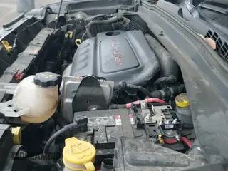 ✅ 2017 Jeep Renegade Altitude • VIN: ZACCJABBXHPG46666 • Lot: 40976066. Listed on IAAI with 80,614 mi. Free auction sales archive from the USA and detailed vehicle history report at DreamBid. Image 19.