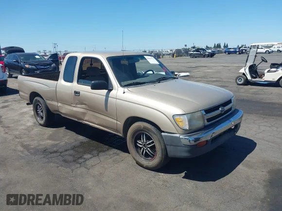✅ 1998 Toyota Tacoma • VIN: 4TAVN52N8WZ015519 • Lot: 43019713. Wystawiony na IAAI z przebiegiem 208 166 mil. Bezpłatny archiwum sprzedaży aukcyjnych z USA i szczegółowy raport historii pojazdu na DreamBid. Zdjęcie 1.