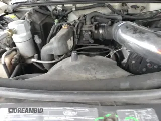 ✅ 1998 GMC Sonoma • VIN: 1GTCS1442WK516237 • Lot: 86024314. Wystawiony na Copart z przebiegiem Nie podano. Bezpłatny archiwum sprzedaży aukcyjnych z USA i szczegółowy raport historii pojazdu na DreamBid. Zdjęcie 16.