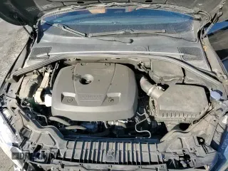 ✅ 2017 Volvo V60 T5 Drive-E Platinum • VIN: YV140MEM1H1339323 • Lot: 85334704. Wystawiony na Copart z przebiegiem 45 629 mil. Bezpłatny archiwum sprzedaży aukcyjnych z USA i szczegółowy raport historii pojazdu na DreamBid. Zdjęcie 14.