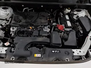 ✅ 2022 Toyota RAV4 XLE • VIN: 2T3P1RFV0NC271504 • Lot: 67489765. Wystawiony na Copart z przebiegiem 17 079 mil. Bezpłatny archiwum sprzedaży aukcyjnych z USA i szczegółowy raport historii pojazdu na DreamBid. Zdjęcie 15.