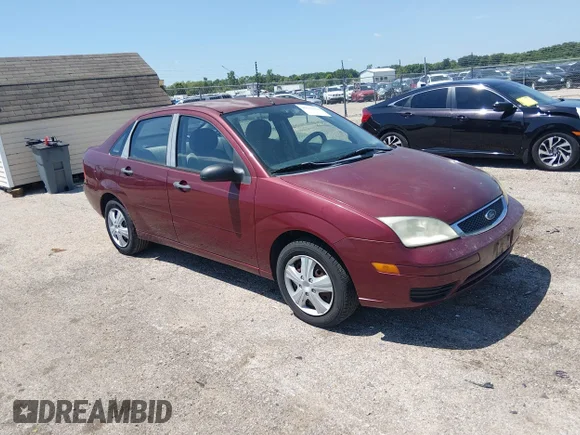 ✅ 2007 Ford Focus S • VIN: 1FAFP34N67W313323 • Lot: 45532034. Wystawiony na IAAI z przebiegiem 211 428 mil. Bezpłatny archiwum sprzedaży aukcyjnych z USA i szczegółowy raport historii pojazdu na DreamBid. Zdjęcie 1.