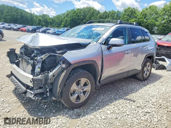 ✅ 2024 Toyota RAV4 Hybrid XLE • VIN: 2T3RWRFV9RW202292 • Лот: 57659516. Опубліковано раніше на Copart з пробігом 39 082 миль. Безкоштовний доступ до архіву аукціонних продажів зі США та докладний звіт про історію автомобіля на DreamBid. Зображення 1.