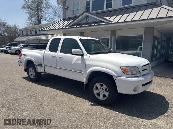✅ 2005 Toyota Tundra Limited • VIN: 5TBBT481X5S460817 • Lot: 42158228. Wystawiony na IAAI z przebiegiem 124 503 mil. Bezpłatny archiwum sprzedaży aukcyjnych z USA i szczegółowy raport historii pojazdu na DreamBid. Zdjęcie 1.