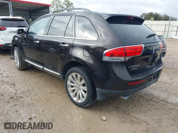 ✅ 2013 Lincoln MKX • VIN: 2LMDJ6JK9DBL19659 • Lot: 41424476. Wystawiony na IAAI z przebiegiem 101 408 mil. Bezpłatny archiwum sprzedaży aukcyjnych z USA i szczegółowy raport historii pojazdu na DreamBid. Zdjęcie 3.