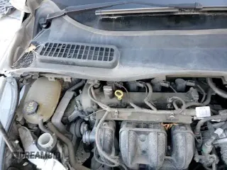 ✅ 2018 Ford Escape S • VIN: 1FMCU0F78JUD60662 • Lot: 85844025. Wystawiony na Copart z przebiegiem 88 037 mil. Bezpłatny archiwum sprzedaży aukcyjnych z USA i szczegółowy raport historii pojazdu na DreamBid. Zdjęcie 15.