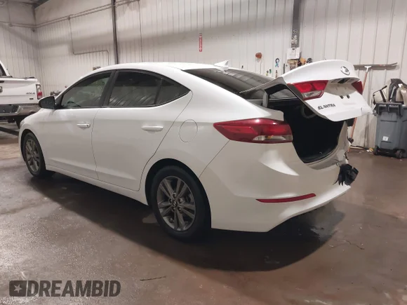 ✅ 2018 Hyundai Elantra SEL • VIN: 5NPD84LF7JH219429 • Lot: 44443747. Wystawiony na IAAI z przebiegiem 111 534 mil. Bezpłatny archiwum sprzedaży aukcyjnych z USA i szczegółowy raport historii pojazdu na DreamBid. Zdjęcie 3.