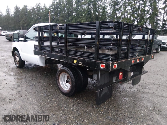 ✅ 2015 Ford F-350 XL • VIN: 1FDRF3G67FED45485 • Lot: 44060598. Wystawiony na IAAI z przebiegiem 16 086 mil. Bezpłatny archiwum sprzedaży aukcyjnych z USA i szczegółowy raport historii pojazdu na DreamBid. Zdjęcie 3.