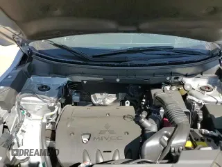 ✅ 2025 Mitsubishi Outlander S • VIN: JA4ARUAU4SU009986 • Lot: 72005455. Wystawiony na Copart z przebiegiem 696 mil. Bezpłatny archiwum sprzedaży aukcyjnych z USA i szczegółowy raport historii pojazdu na DreamBid. Zdjęcie 16.