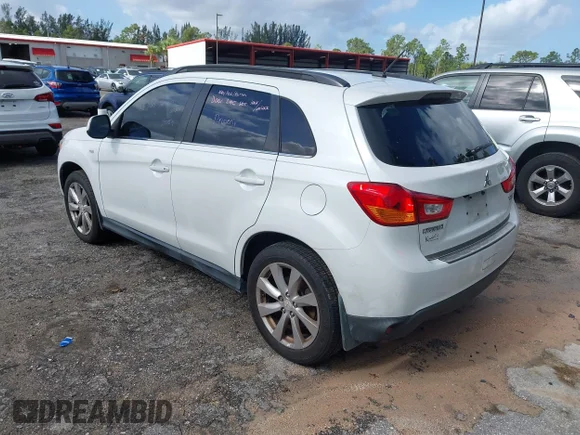 ✅ 2013 Mitsubishi Outlander SE • VIN: 4A4AP4AU9DE010150 • Lot: 44833104. Wystawiony na IAAI z przebiegiem 214 138 mil. Bezpłatny archiwum sprzedaży aukcyjnych z USA i szczegółowy raport historii pojazdu na DreamBid. Zdjęcie 3.