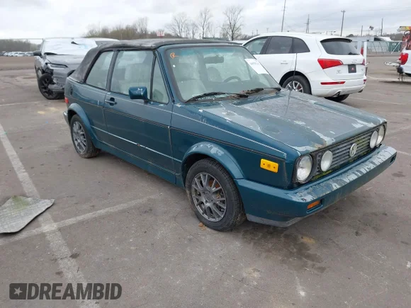 ✅ 1992 Volkswagen Cabriolet • VIN: WVWCB5151NK026374 • Lot: 44555347. Wystawiony na IAAI z przebiegiem 169 688 mil. Bezpłatny archiwum sprzedaży aukcyjnych z USA i szczegółowy raport historii pojazdu na DreamBid. Zdjęcie 1.