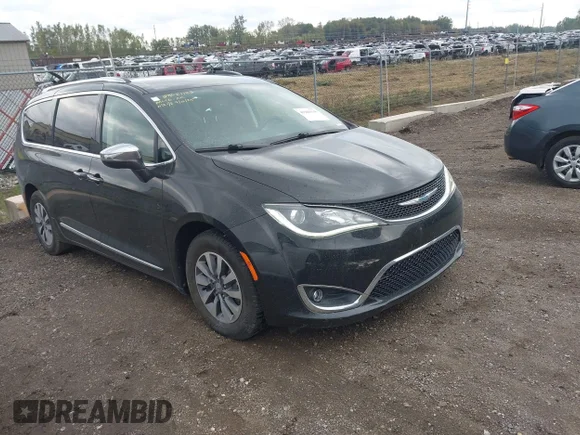 ✅ 2020 Chrysler Pacifica Hybrid Limited • VIN: 2C4RC1N76LR287591 • Лот: 43288118. Опубліковано раніше на IAAI з пробігом 85 842 миль. Безкоштовний доступ до архіву аукціонних продажів зі США та докладний звіт про історію автомобіля на DreamBid. Зображення 1.