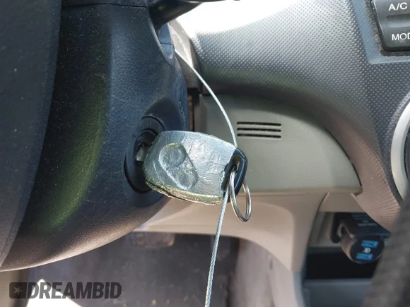 ✅ 2010 Honda Insight EX • VIN: JHMZE2H74AS008712 • Лот: 45446483. Опубликован ранее на IAAI с пробегом 231 381 миль. Бесплатный доступ к архиву аукционных продаж из США и подробный отчёт об истории автомобиля на DreamBid. Изображение 11.