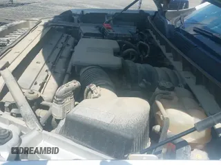 ✅ 2019 Chevrolet Silverado 1500 Custom Trail Boss • VIN: 3GCPYCEF3KG126700 • Lot: 42160575. Wystawiony na IAAI z przebiegiem 116 815 mil. Bezpłatny archiwum sprzedaży aukcyjnych z USA i szczegółowy raport historii pojazdu na DreamBid. Zdjęcie 18.