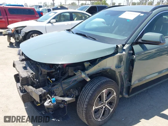 ✅ 2024 Kia Niro SX Touring • VIN: KNDCT3LE3R5136104 • Lot: 42549235. Wystawiony na IAAI z przebiegiem 29 267 mil. Bezpłatny archiwum sprzedaży aukcyjnych z USA i szczegółowy raport historii pojazdu na DreamBid. Zdjęcie 6.