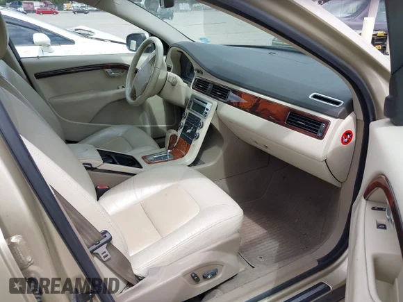 ✅ 2007 Volvo S80 I6 • VIN: YV1AS982871016440 • Lot: 42218817. Wystawiony na IAAI z przebiegiem 96 462 mil. Bezpłatny archiwum sprzedaży aukcyjnych z USA i szczegółowy raport historii pojazdu na DreamBid. Zdjęcie 5.