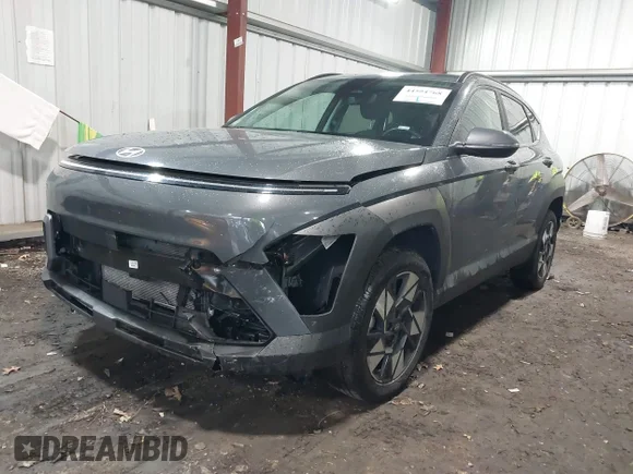 ✅ 2024 Hyundai Kona SEL • VIN: KM8HBCAB6RU162554 • Lot: 44594768. Wystawiony na IAAI z przebiegiem 48 844 mil. Bezpłatny archiwum sprzedaży aukcyjnych z USA i szczegółowy raport historii pojazdu na DreamBid. Zdjęcie 2.