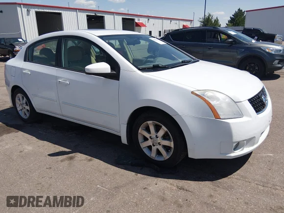 ✅ 2008 Nissan Sentra S • VIN: 3N1AB61E68L693752 • Лот: 45643185. Опубліковано раніше на IAAI з пробігом 129 775 миль. Безкоштовний доступ до архіву аукціонних продажів зі США та докладний звіт про історію автомобіля на DreamBid. Зображення 1.