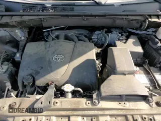 ✅ 2018 Toyota Highlander LE • VIN: 5TDZZRFH1JS269007 • Lot: 91405595. Wystawiony na Copart z przebiegiem 89 743 mil. Bezpłatny archiwum sprzedaży aukcyjnych z USA i szczegółowy raport historii pojazdu na DreamBid. Zdjęcie 15.