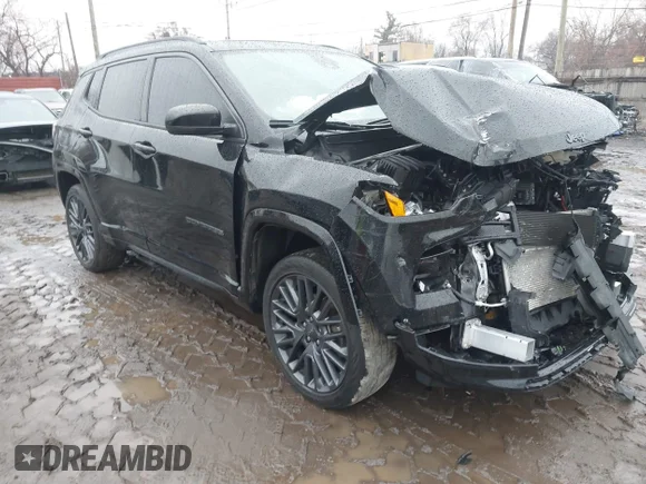 ✅ 2022 Jeep Compass High Altitude • VIN: 3C4NJDCB1NT142939 • Lot: 41683243. Wystawiony na IAAI z przebiegiem 43 656 mil. Bezpłatny archiwum sprzedaży aukcyjnych z USA i szczegółowy raport historii pojazdu na DreamBid. Zdjęcie 1.