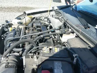 ✅ 2009 Ford Focus SES • VIN: 1FAHP36N79W122616 • Lot: 43613660. Wystawiony na IAAI z przebiegiem 166 963 mil. Bezpłatny archiwum sprzedaży aukcyjnych z USA i szczegółowy raport historii pojazdu na DreamBid. Zdjęcie 19.