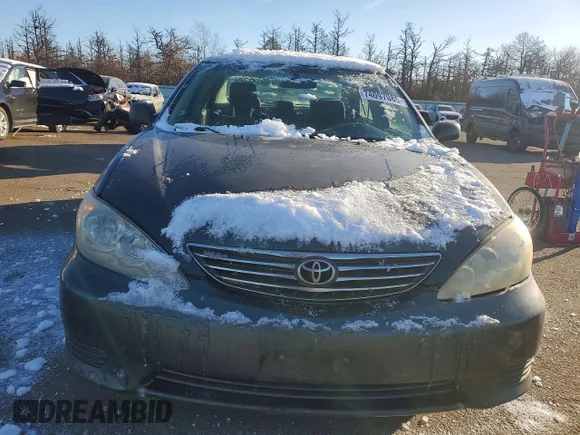 ✅ 2005 Toyota Camry LE • VIN: 4T1BE32K65U006925 • Lot: 74097085. Wystawiony na Copart z przebiegiem 218 773 mil. Bezpłatny archiwum sprzedaży aukcyjnych z USA i szczegółowy raport historii pojazdu na DreamBid. Zdjęcie 5.