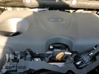 ✅ 2024 Toyota RAV4 XLE • VIN: 2T3P1RFV1RW432155 • Lot: 91415425. Wystawiony na Copart z przebiegiem 6 662 mil. Bezpłatny archiwum sprzedaży aukcyjnych z USA i szczegółowy raport historii pojazdu na DreamBid. Zdjęcie 14.