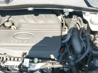 ✅ 2017 Ford Escape SE • VIN: 1FMCU9GD1HUC93888 • Lot: 42468768. Wystawiony na IAAI z przebiegiem 110 502 mil. Bezpłatny archiwum sprzedaży aukcyjnych z USA i szczegółowy raport historii pojazdu na DreamBid. Zdjęcie 18.