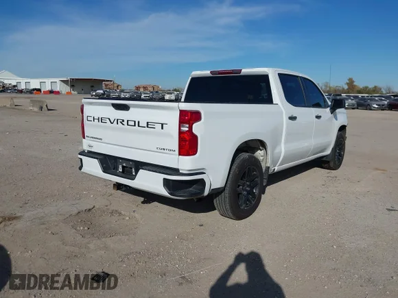 ✅ 2023 Chevrolet Silverado 1500 Custom • VIN: 1GCPABEK7PZ277302 • Lot: 43885933. Wystawiony na IAAI z przebiegiem 117 175 mil. Bezpłatny archiwum sprzedaży aukcyjnych z USA i szczegółowy raport historii pojazdu na DreamBid. Zdjęcie 4.