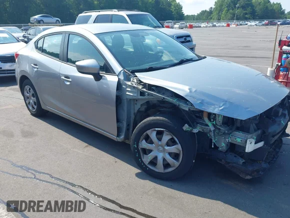 ✅ 2014 Mazda 3 i Sport • VIN: JM1BM1U78E1169551 • Lot: 45585730. Listed on IAAI with 139,738 mi. Free auction sales archive from the USA and detailed vehicle history report at DreamBid. Image 1.