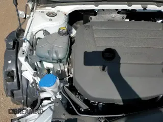 ✅ 2025 Volvo XC40 Core Bright Theme • VIN: YV4L12UJ8S2511257 • Lot: 63221075. Listed on Copart with 4,423 mi. Free auction sales archive from the USA and detailed vehicle history report at DreamBid. Image 13.