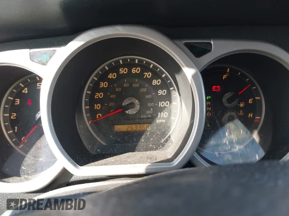 ✅ 2004 Toyota 4Runner Limited • VIN: JTEZT17R048002987 • Lot: 43675532. Wystawiony na IAAI z przebiegiem 263 368 mil. Bezpłatny archiwum sprzedaży aukcyjnych z USA i szczegółowy raport historii pojazdu na DreamBid. Zdjęcie 7.