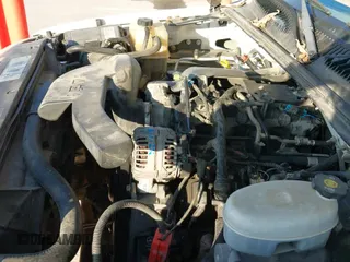 ✅ 2005 GMC Sierra Denali • VIN: 2GTEK63N251316800 • Lot: 41151023. Listed on IAAI with 292,471 mi. Free auction sales archive from the USA and detailed vehicle history report at DreamBid. Image 19.