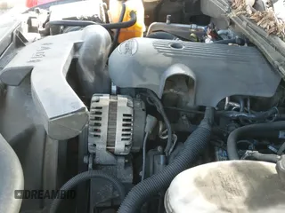 ✅ 2003 Chevrolet Suburban LS • VIN: 3GNEC16ZX3G123952 • Lot: 43382082. Listed on IAAI with 219,368 mi. Free auction sales archive from the USA and detailed vehicle history report at DreamBid. Image 19.