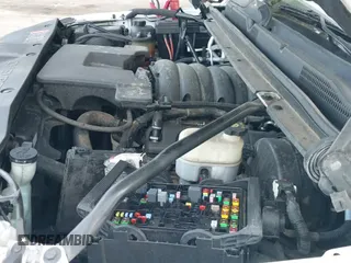 ✅ 2020 Chevrolet Tahoe LT • VIN: 1GNSKBKC6LR243986 • Lot: 43180471. Wystawiony na IAAI z przebiegiem 197 244 mil. Bezpłatny archiwum sprzedaży aukcyjnych z USA i szczegółowy raport historii pojazdu na DreamBid. Zdjęcie 19.