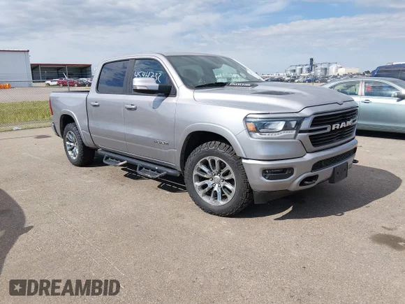 ✅ 2020 Ram 1500 Laramie • VIN: 1C6SRFJT2LN386929 • Лот: 45461732. Опубліковано раніше на IAAI з пробігом 245 831 миль. Безкоштовний доступ до архіву аукціонних продажів зі США та докладний звіт про історію автомобіля на DreamBid. Зображення 1.