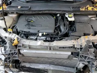 ✅ 2018 Ford Escape SEL • VIN: 1FMCU9HD4JUA03552 • Lot: 91865835. Listed on Copart with 32,605 mi. Free auction sales archive from the USA and detailed vehicle history report at DreamBid. Image 15.