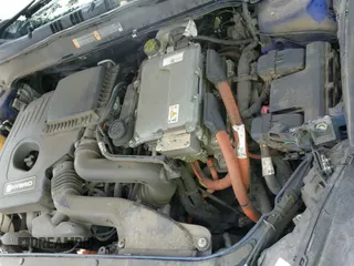 ✅ 2015 Ford Fusion Titanium Hybrid • VIN: 3FA6P0RUXFR126960 • Lot: 42420787. Wystawiony na IAAI z przebiegiem 161 114 mil. Bezpłatny archiwum sprzedaży aukcyjnych z USA i szczegółowy raport historii pojazdu na DreamBid. Zdjęcie 24.