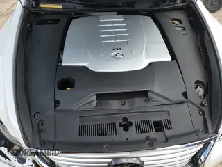 ✅ 2017 Lexus LS 460 • VIN: JTHBL5EFXH5144081 • Lot: 82314575. Wystawiony na Copart z przebiegiem 34 882 mil. Bezpłatny archiwum sprzedaży aukcyjnych z USA i szczegółowy raport historii pojazdu na DreamBid. Zdjęcie 14.