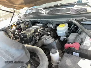 ✅ 2019 Ram 2500 Longhorn • VIN: 3C6UR5LL5KG624554 • Lot: 92089055. Wystawiony na Copart z przebiegiem 199 905 mil. Bezpłatny archiwum sprzedaży aukcyjnych z USA i szczegółowy raport historii pojazdu na DreamBid. Zdjęcie 11.