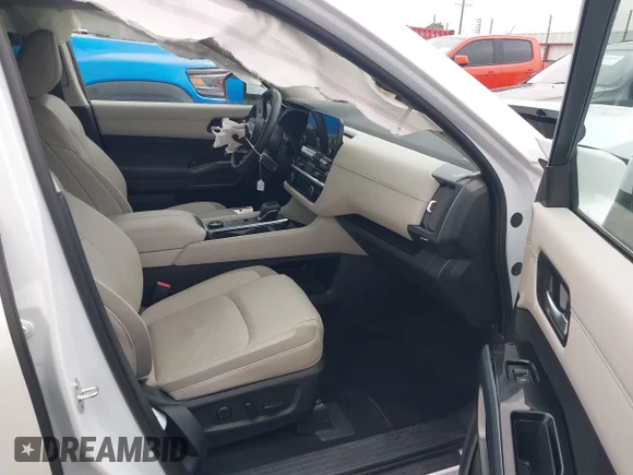 ✅ 2025 Nissan Pathfinder SL • VIN: 5N1DR3CC9SC308358 • Лот: 44537215. Опубліковано раніше на IAAI з пробігом 1 811 миль. Безкоштовний доступ до архіву аукціонних продажів зі США та докладний звіт про історію автомобіля на DreamBid. Зображення 5.