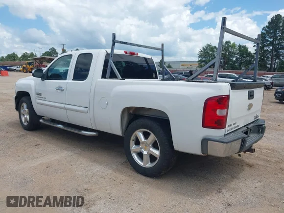 ✅ 2011 Chevrolet Silverado 1500 LT • VIN: 1GCRCSE07BZ441609 • Лот: 45327232. Опубликован ранее на IAAI с пробегом 388 903 миль. Бесплатный доступ к архиву аукционных продаж из США и подробный отчёт об истории автомобиля на DreamBid. Изображение 3.
