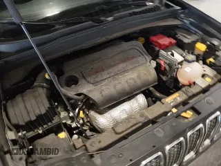 ✅ 2021 Jeep Renegade 80th Anniversary • VIN: ZACNJDBB3MPM21541 • Lot: 70091945. Listed on Copart with 25,948 mi. Free auction sales archive from the USA and detailed vehicle history report at DreamBid. Image 14.