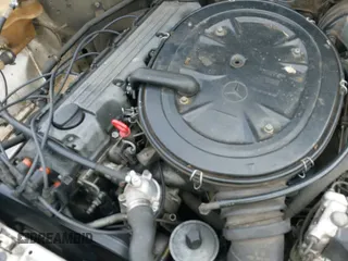 ✅ 1989 Mercedes-Benz 190 • VIN: WDBDA29D2KF602722 • Лот: 41940450. Опубликован ранее на IAAI с пробегом 187 118 миль. Бесплатный доступ к архиву аукционных продаж из США и подробный отчёт об истории автомобиля на DreamBid. Изображение 14.