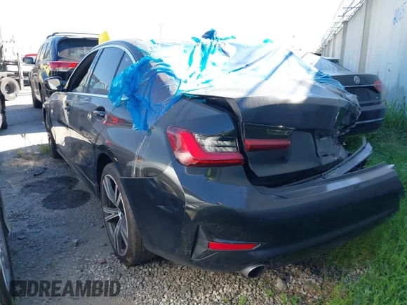 ✅ 2022 BMW 3 Series 330i • VIN: 3MW5R1J06N8C23041 • Lot: 44273867. Wystawiony na IAAI z przebiegiem Nie podano. Bezpłatny archiwum sprzedaży aukcyjnych z USA i szczegółowy raport historii pojazdu na DreamBid. Zdjęcie 3.