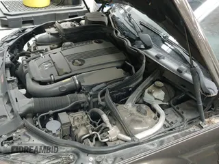 ✅ 2013 Mercedes-Benz C 250 Luxury • VIN: WDDGF4HB6DF987903 • Lot: 43280467. Wystawiony na IAAI z przebiegiem 178 637 mil. Bezpłatny archiwum sprzedaży aukcyjnych z USA i szczegółowy raport historii pojazdu na DreamBid. Zdjęcie 19.