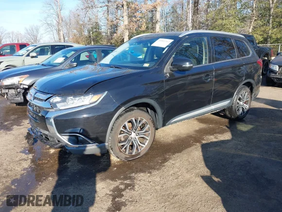 ✅ 2018 Mitsubishi Outlander ES • VIN: JA4AZ3A34JZ066787 • Lot: 44081342. Wystawiony na IAAI z przebiegiem 210 261 mil. Bezpłatny archiwum sprzedaży aukcyjnych z USA i szczegółowy raport historii pojazdu na DreamBid. Zdjęcie 2.