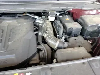 ✅ 2025 Kia Carnival LXS • VIN: KNDNB5K36S6520806 • Lot: 69186445. Wystawiony na Copart z przebiegiem 10 643 mil. Bezpłatny archiwum sprzedaży aukcyjnych z USA i szczegółowy raport historii pojazdu na DreamBid. Zdjęcie 16.